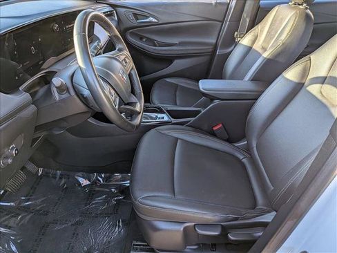 Used 2024 Buick Encore GX Sport Touring image 16