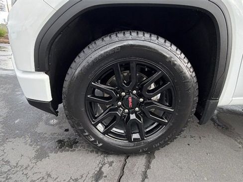 Used 2023 GMC Sierra 1500 Elevation w/ X31 Off-Road Package image 10