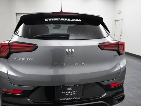 Used 2024 Buick Encore GX Sport Touring image 6