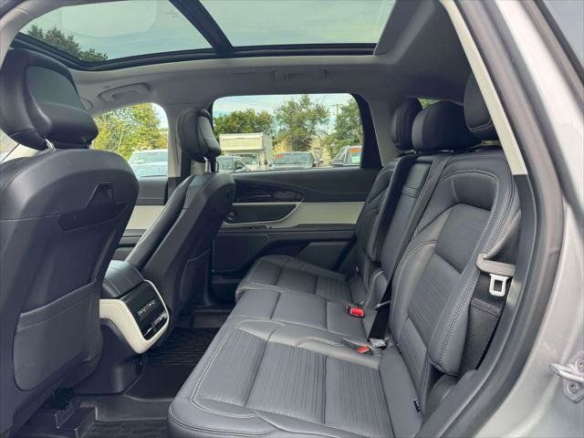 Certified 2025 Lincoln Nautilus Reserve AWD/4WD image 13