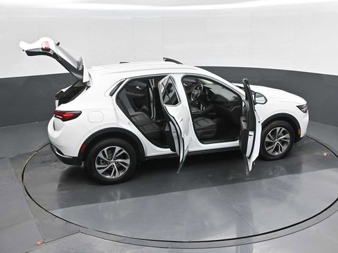Used 2023 Buick Envision Essence image 38