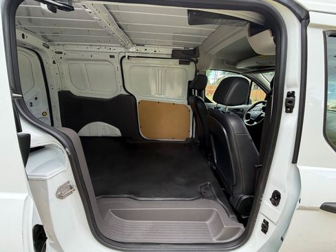 Used 2022 Ford Transit Connect XL FWD image 18