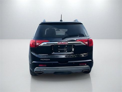 Used 2019 GMC Acadia Denali image 6