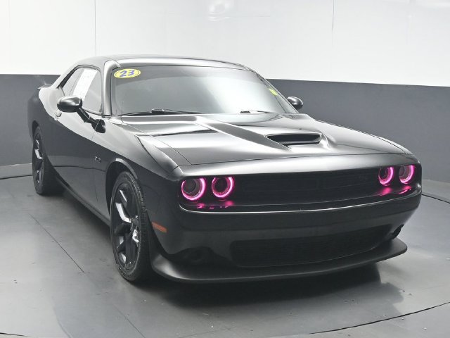 Used 2023 Dodge Challenger R/T w/ Blacktop Package RWD image 2