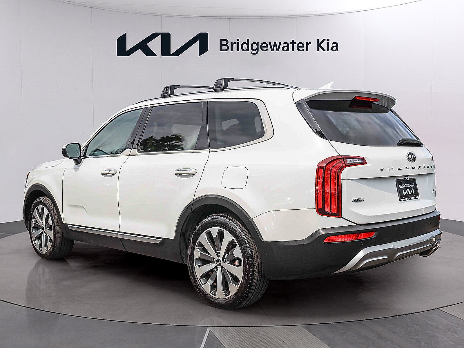 Used 2020 Kia Telluride S w/ S 8 Passenger Seating Package AWD/4WD image 4