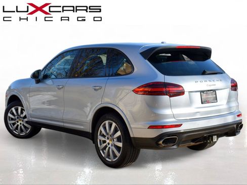 Used 2017 Porsche Cayenne Platinum Edition AWD/4WD image 7