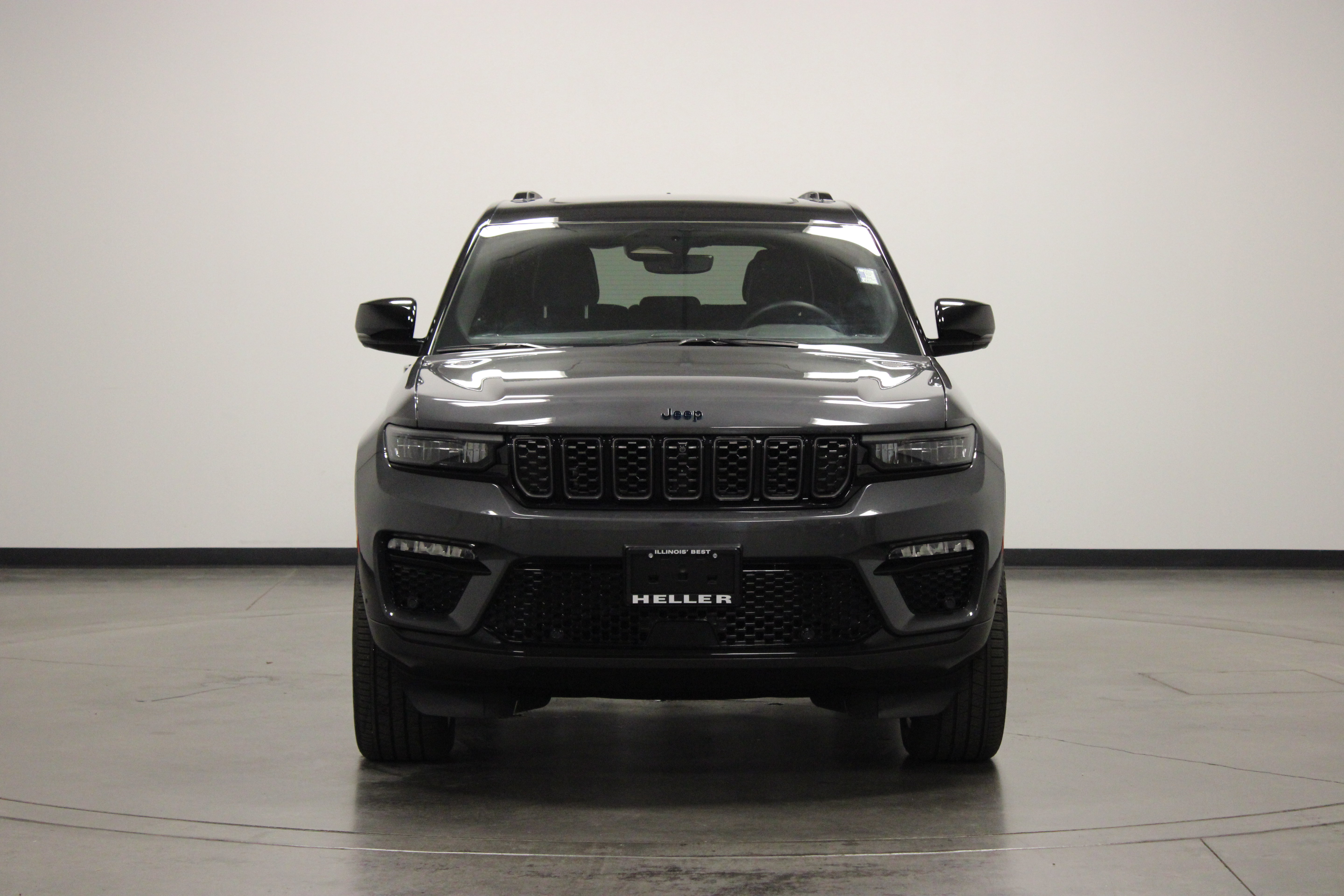 Used 2025 Jeep Grand Cherokee Summit w/ High Altitude Package AWD/4WD image 5