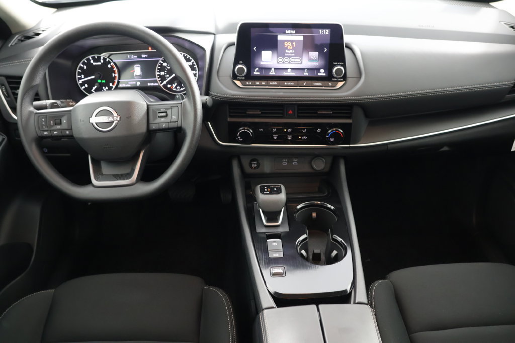 Used 2026 Nissan Rogue S FWD image 2