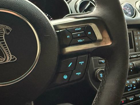 Used 2017 Ford Mustang Shelby GT350 image 17