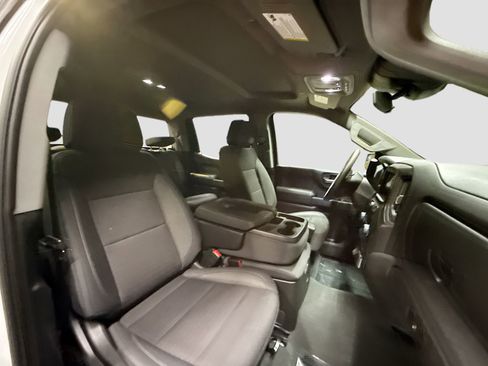 Used 2025 Chevrolet Silverado 1500 Custom Trail Boss w/ Turbomax Blackout Package image 30