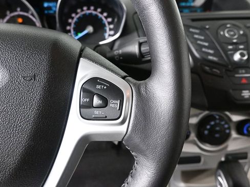 Used 2015 Ford Fiesta SE image 11