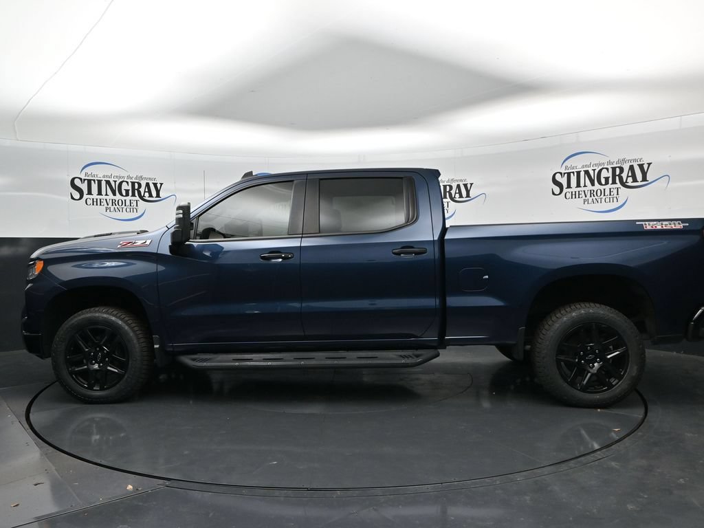 Used 2022 Chevrolet Silverado 1500 LT Trail Boss w/ Convenience Package II AWD/4WD image 7