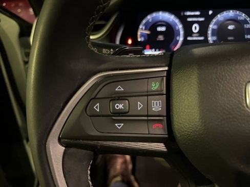 Used 2023 Jeep Grand Cherokee L Laredo image 13