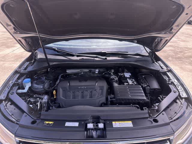 Used 2024 Volkswagen Tiguan SE FWD image 21