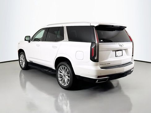 Used 2023 Cadillac Escalade Premium Luxury image 5