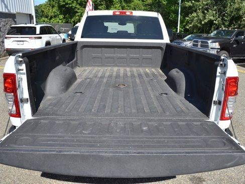 Used 2024 RAM 3500 Big Horn image 34