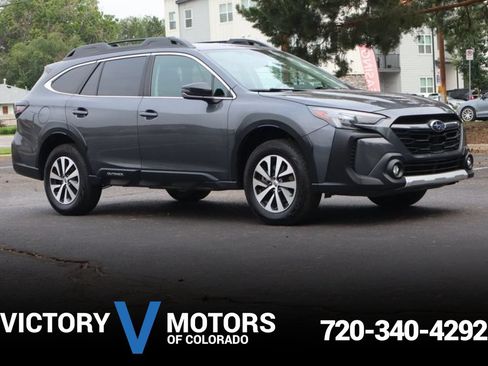 Used 2023 Subaru Outback Premium AWD/4WD image 1