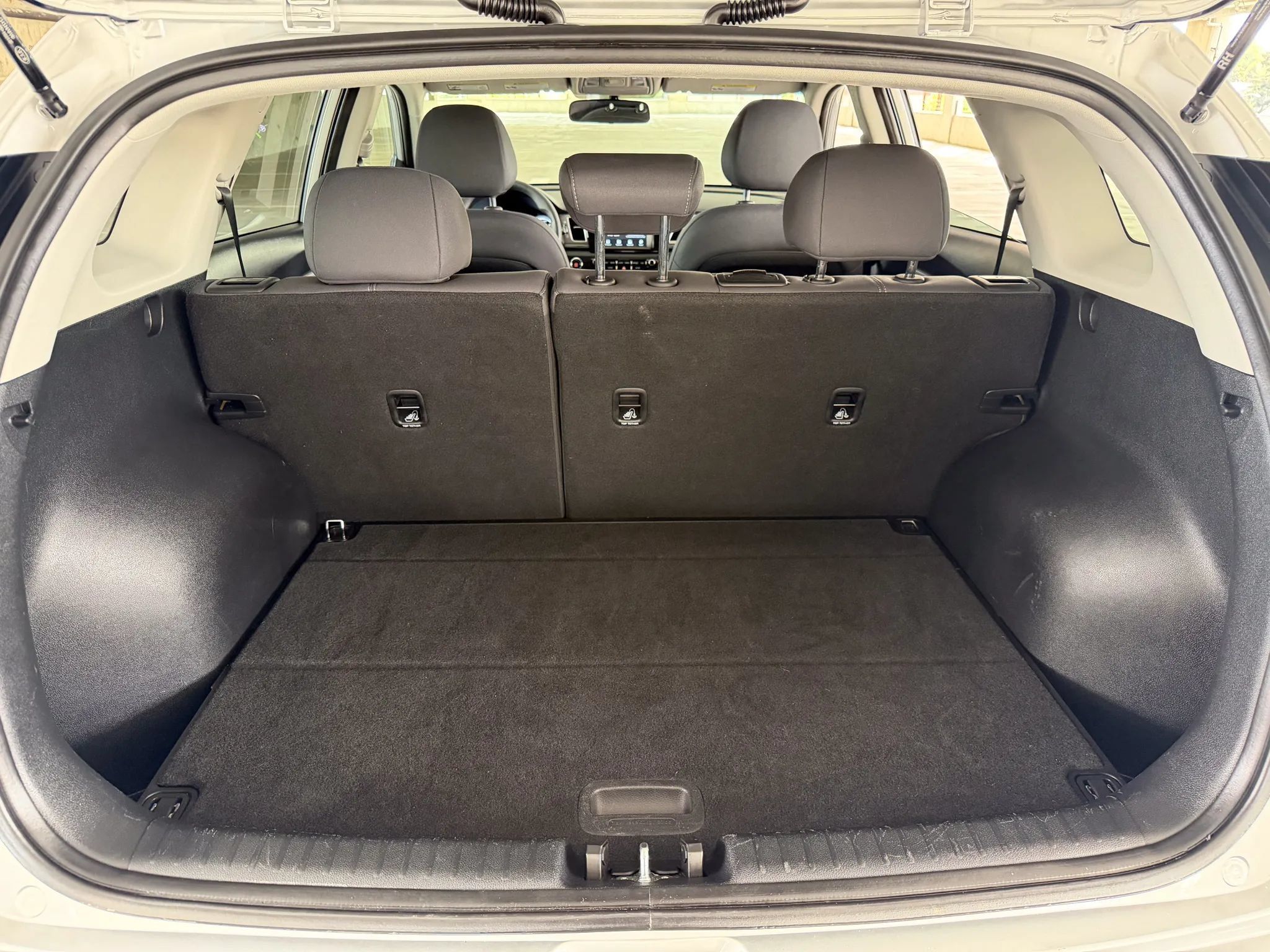 Used 2018 Kia Niro LX FWD image 20
