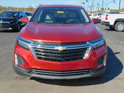 Used 2022 Chevrolet Equinox LT image 3