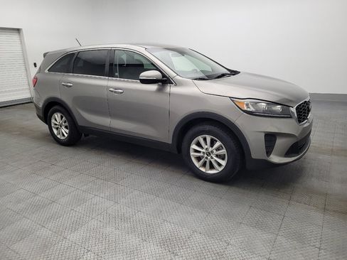 Used 2019 Kia Sorento LX image 11