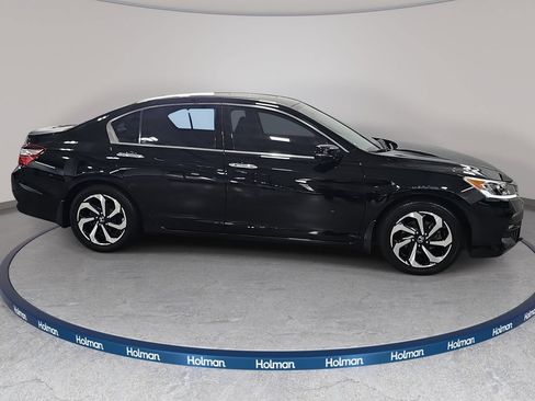 Used 2017 Honda Accord EX-L image 5