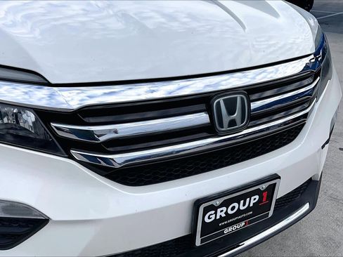 Used 2017 Honda Pilot Elite image 29