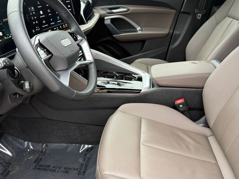 Certified 2025 Audi Q5 Premium w/ Convenience Package image 25