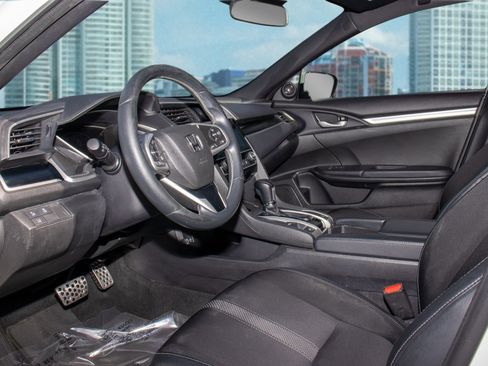 Used 2020 Honda Civic Sport image 14