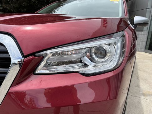 Used 2022 Subaru Ascent Touring AWD/4WD image 10