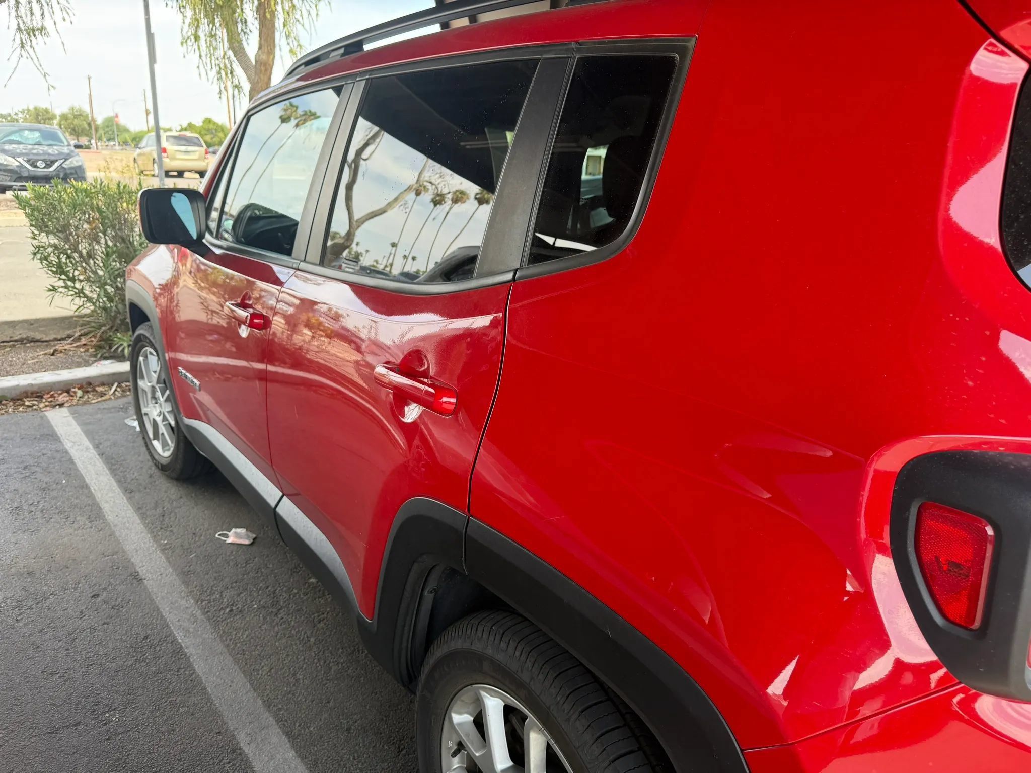 Used 2020 Jeep Renegade Latitude w/ Popular Equipment Group FWD image 5