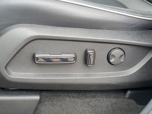 Certified 2025 Honda Pilot Elite image 12
