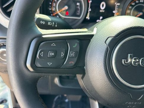 Used 2024 Jeep Wrangler Unlimited Sport AWD/4WD image 8