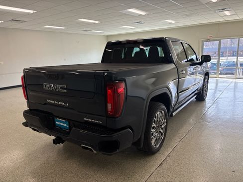 Used 2023 GMC Sierra 1500 Denali Ultimate image 8