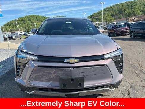 Used 2024 Chevrolet Blazer EV LT AWD/4WD image 2