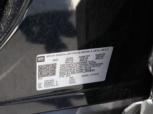 Used 2023 GMC Terrain SLE w/ Driver Convenience Package FWD image 32
