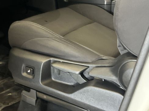 Used 2024 Toyota Tacoma SR RWD image 13