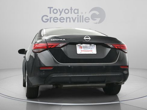 Used 2025 Nissan Sentra S FWD image 11