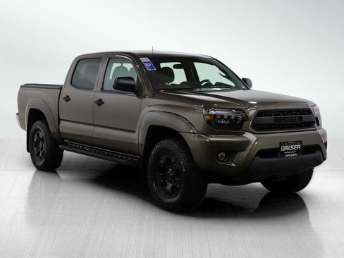 Used 2015 Toyota Tacoma 4x4 Double Cab w/ TRD Off-Road Package image 7