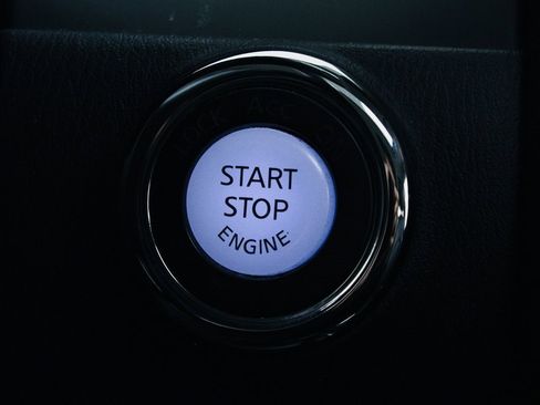 Used 2021 Nissan Armada Platinum image 23