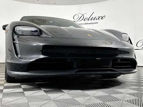 Used 2020 Porsche Taycan 4S image 30