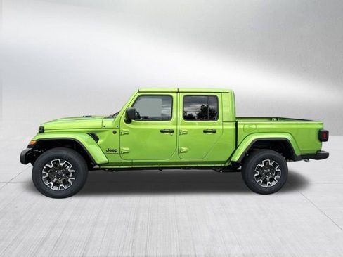 New 2025 Jeep Gladiator Sport w/ Premium Package image 8