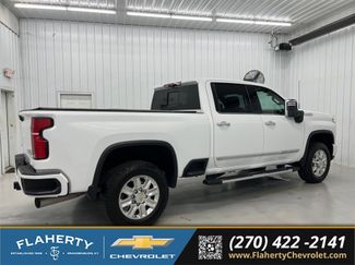 Used 2025 Chevrolet Silverado 2500 High Country w/ High Country Premium Package AWD/4WD video 2
