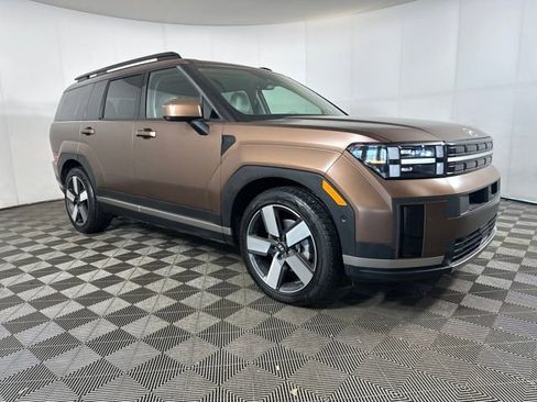 Used 2024 Hyundai Santa Fe Limited image 2