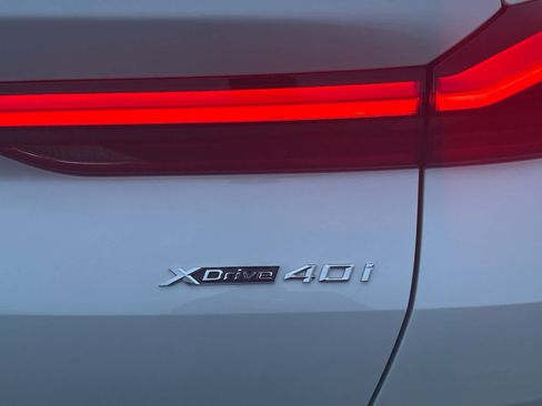 Used 2026 BMW X6 xDrive40i image 11