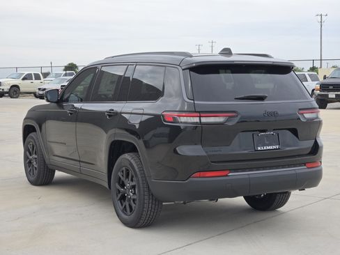 New 2026 Jeep Grand Cherokee L 4WD image 3