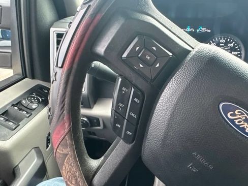 Used 2018 Ford F250 XLT w/ XLT Premium Package AWD/4WD image 17