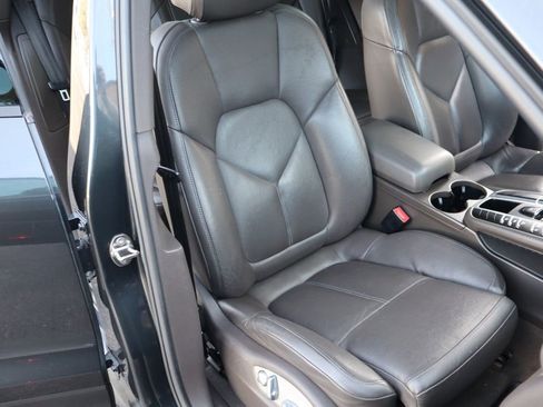 Used 2017 Porsche Macan image 21