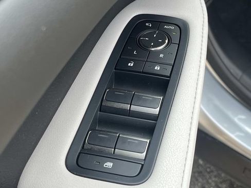 Used 2024 Lexus RX 350 Premium w/ Convenience Package FWD image 30