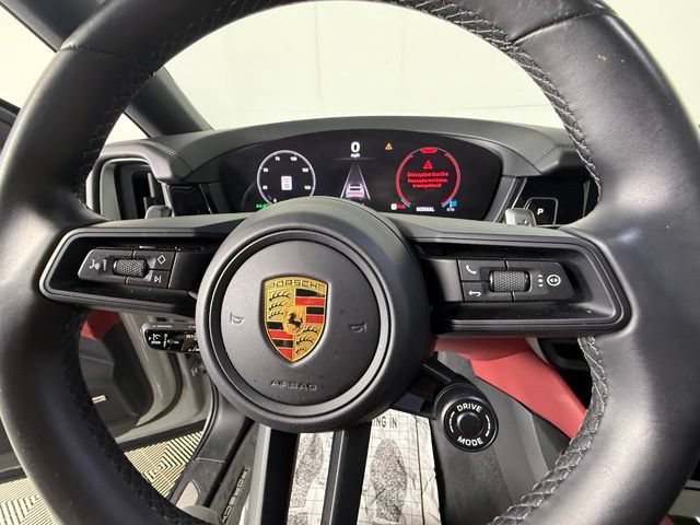 Used 2024 Porsche Cayenne Coupe AWD/4WD image 20