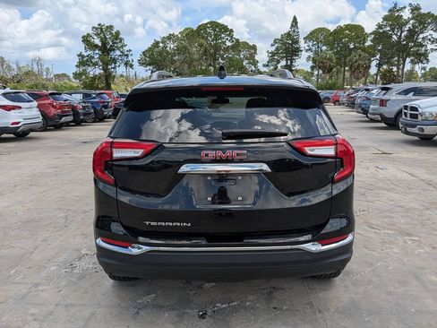 Used 2024 GMC Terrain SLT FWD image 7